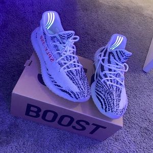 Yeezy Boost 350 V2 “zebra”